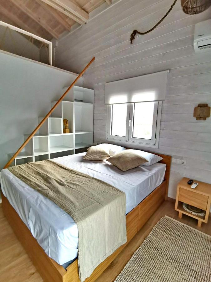 Sea And Sand Apartment Elafonissos Room photo